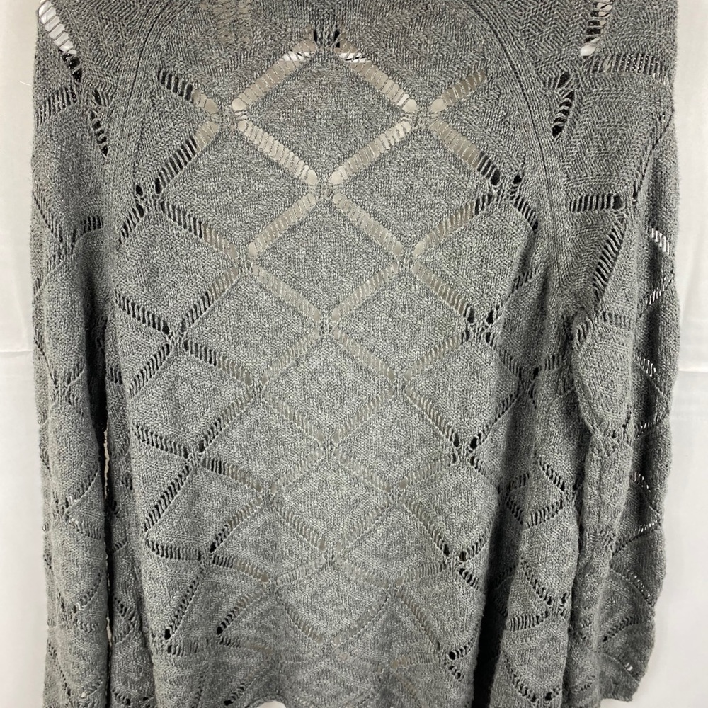Tommy Hilfiger sweater size medium